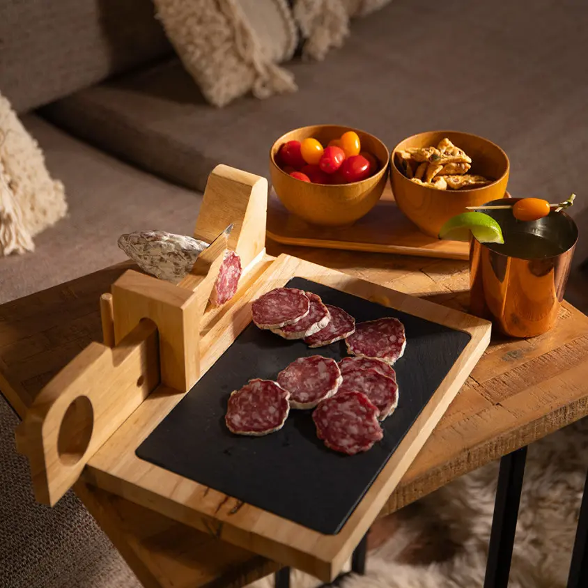 guillotine-a-saucisson-avec-plateau-en-ardoise (3).webp